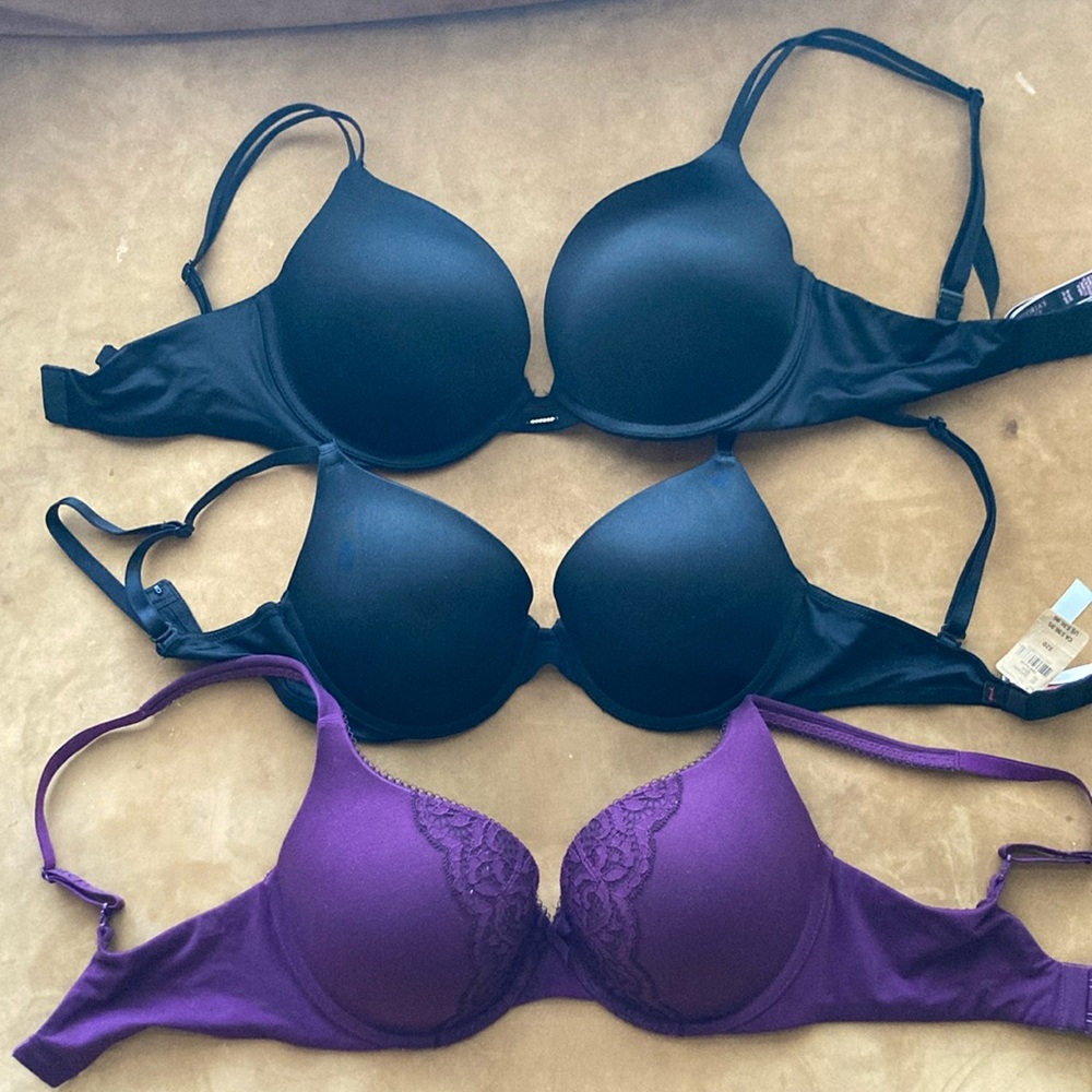Victoria’s Secret BUNDLE 3 Bras - 32D/32DD Black & Purple